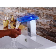 LED-Glas automatische kalte und heiße Wasserhahn